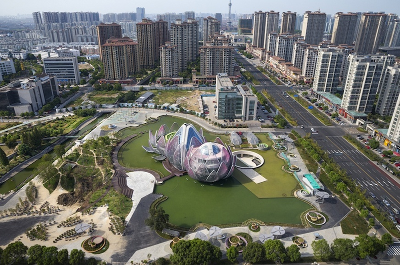 Illustration for article titled Flower-Shaped Buildings Turn Cities Into Artificial Gardens